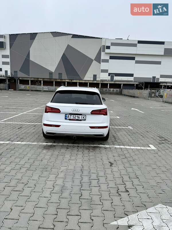 Внедорожник / Кроссовер Audi Q5 2018 в Ивано-Франковске