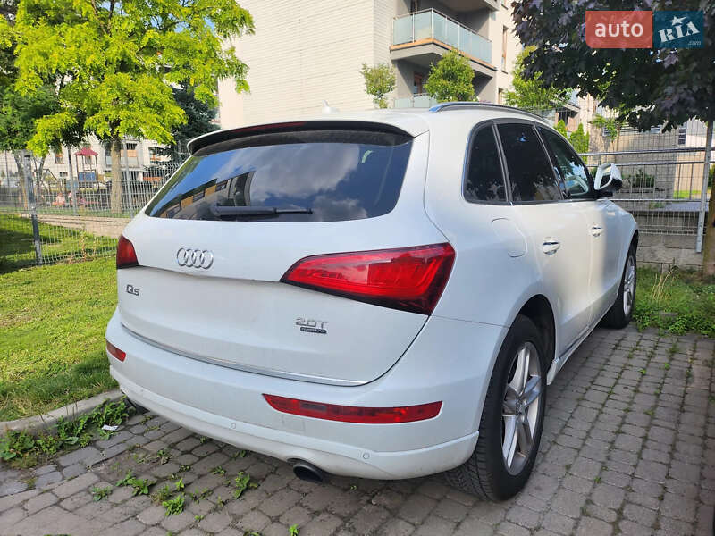 Позашляховик / Кросовер Audi Q5 2016 в Києві