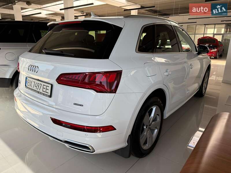 Позашляховик / Кросовер Audi Q5 2017 в Хмельницькому