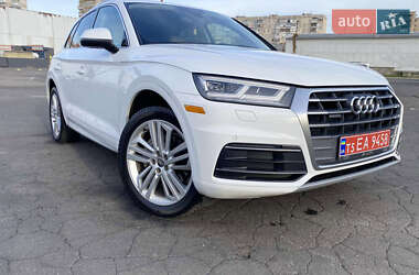 Внедорожник / Кроссовер Audi Q5 2017 в Одессе