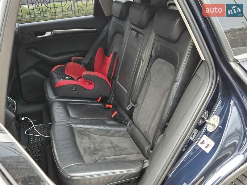 Внедорожник / Кроссовер Audi Q5 2009 в Киеве