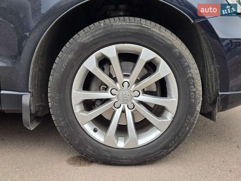 Внедорожник / Кроссовер Audi Q5 2009 в Киеве