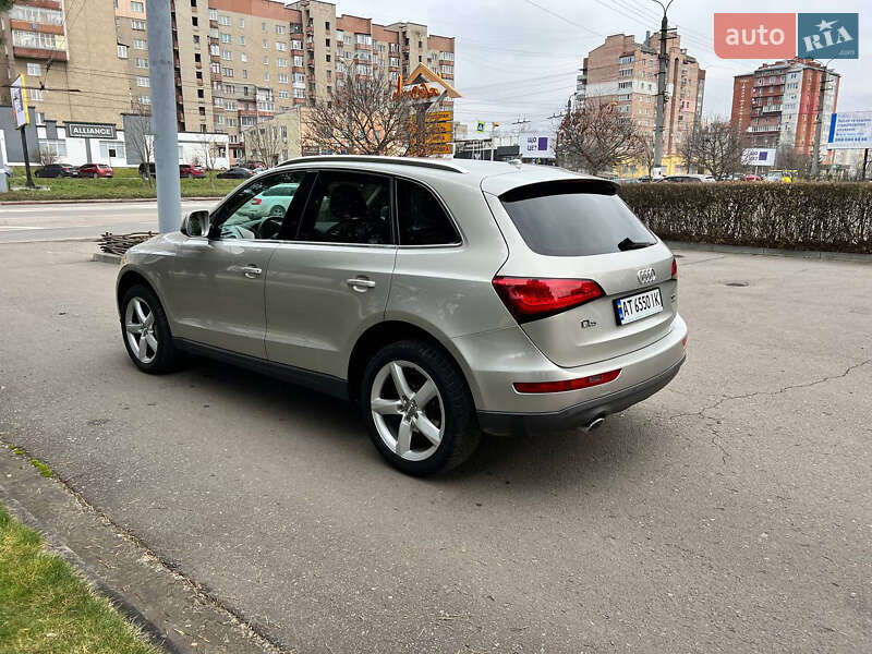 Позашляховик / Кросовер Audi Q5 2012 в Івано-Франківську