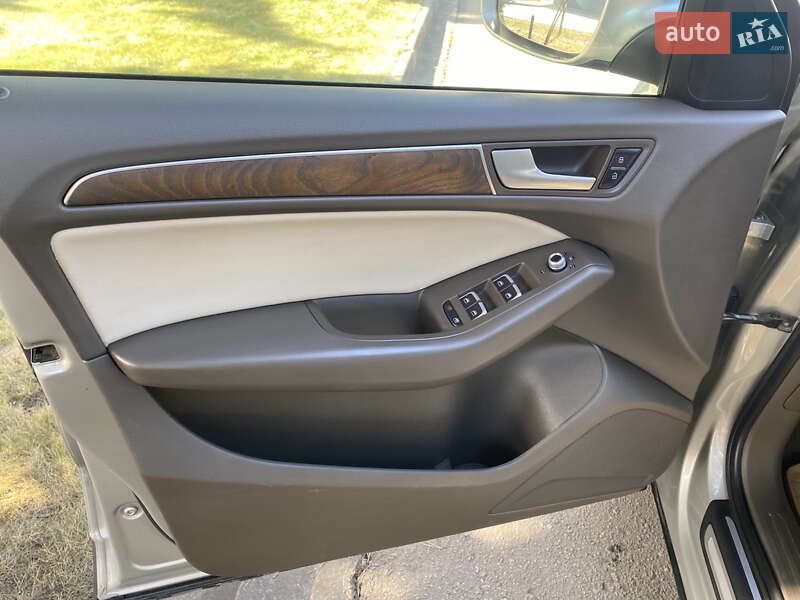 Позашляховик / Кросовер Audi Q5 2012 в Івано-Франківську