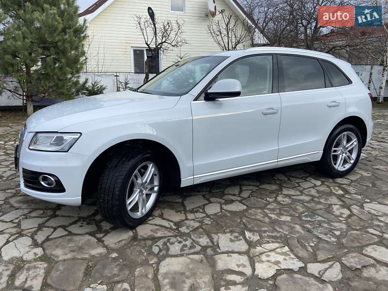 Позашляховик / Кросовер Audi Q5 2016 в Вижниці