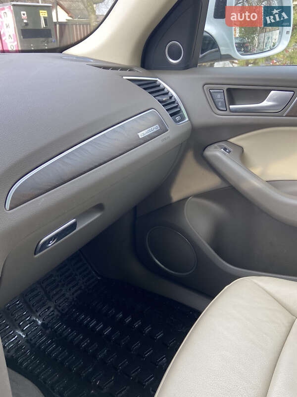 Позашляховик / Кросовер Audi Q5 2016 в Вижниці