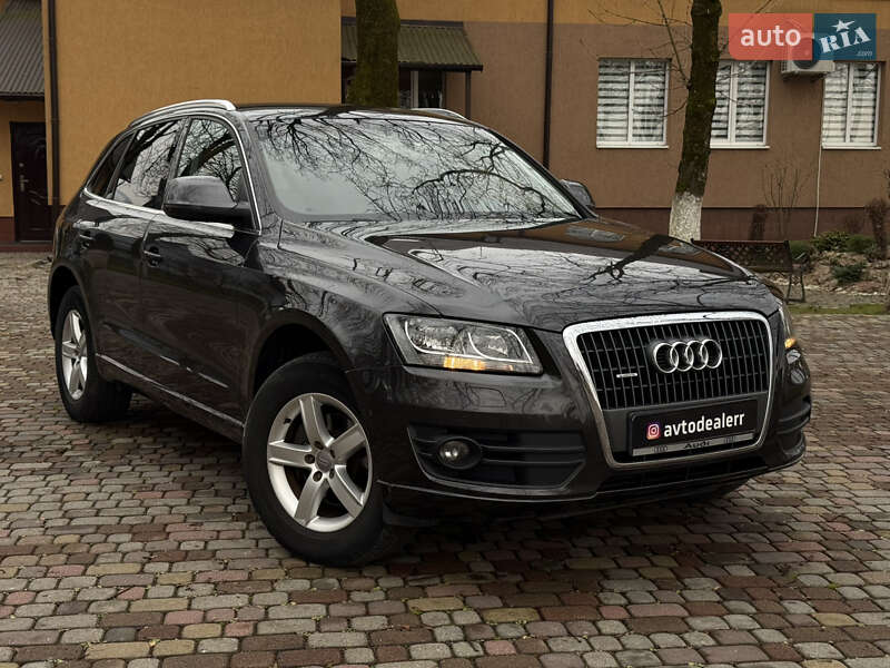 Внедорожник / Кроссовер Audi Q5 2012 в Тячеве