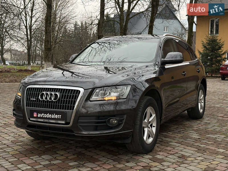 Внедорожник / Кроссовер Audi Q5 2012 в Тячеве