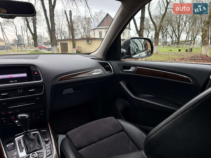 Внедорожник / Кроссовер Audi Q5 2012 в Тячеве