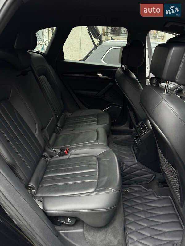 Позашляховик / Кросовер Audi Q5 2019 в Львові фото 18 Позашляховик / Кросовер Audi Q5 2019 в Львові