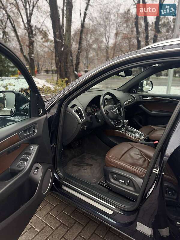 Внедорожник / Кроссовер Audi Q5 2016 в Львове