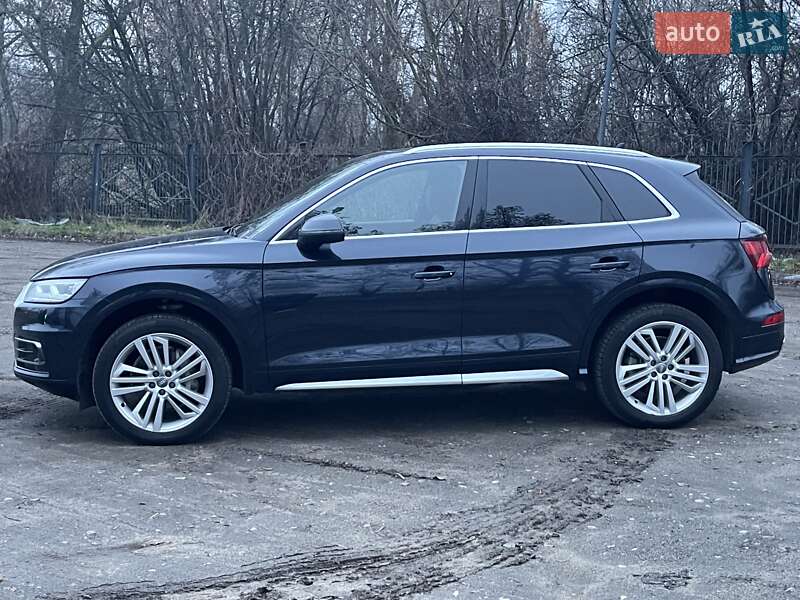 Внедорожник / Кроссовер Audi Q5 2018 в Чернигове