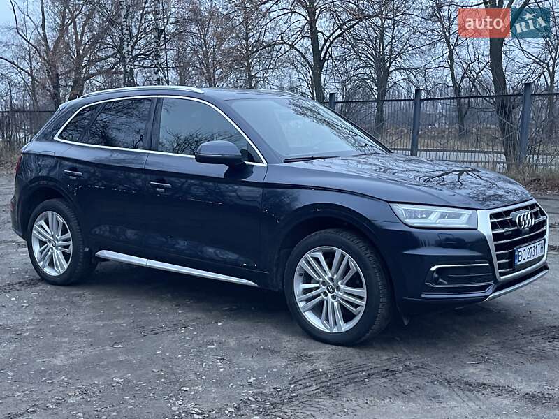 Внедорожник / Кроссовер Audi Q5 2018 в Чернигове