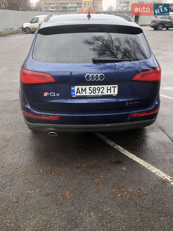 Позашляховик / Кросовер Audi Q5 2013 в Звягелі