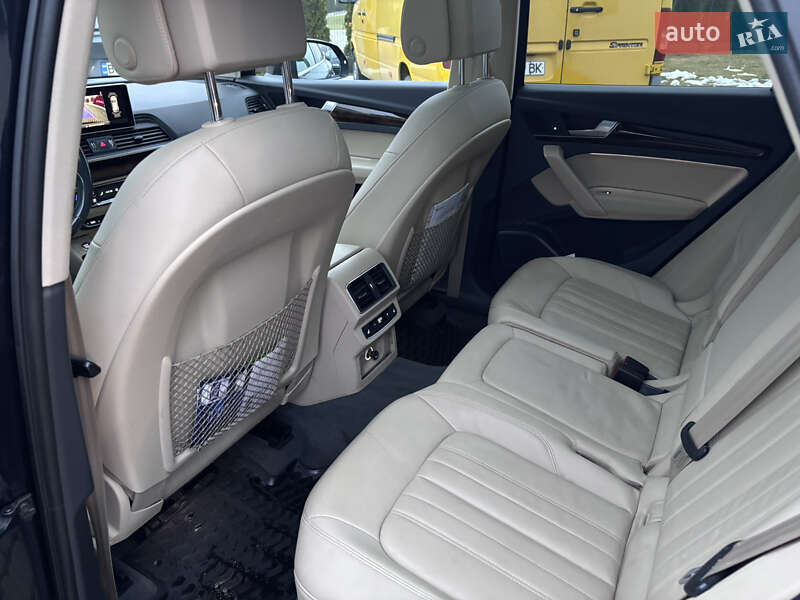 Позашляховик / Кросовер Audi Q5 2017 в Львові фото 23 Позашляховик / Кросовер Audi Q5 2017 в Львові