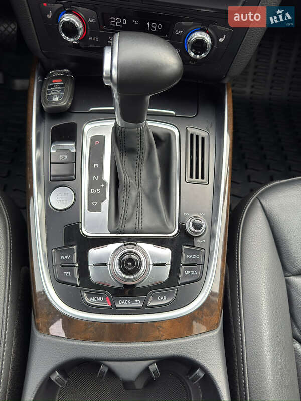 Позашляховик / Кросовер Audi Q5 2015 в Києві