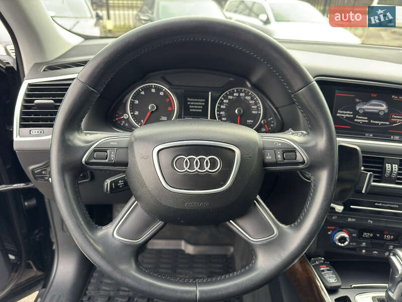 Позашляховик / Кросовер Audi Q5 2015 в Києві