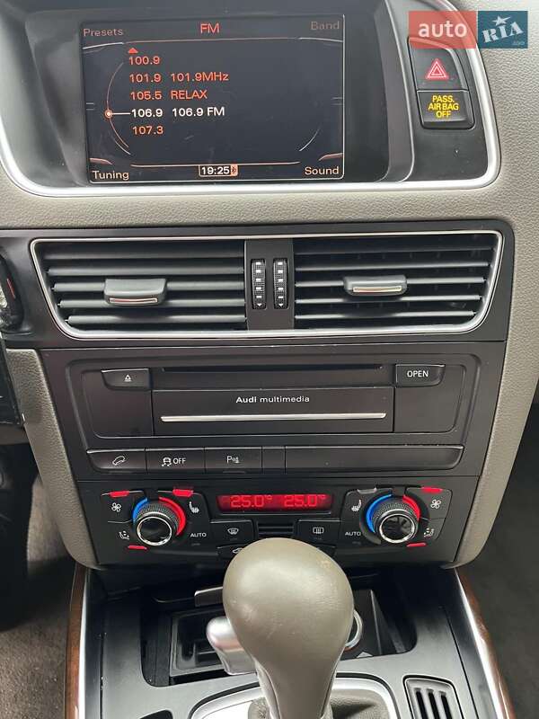 Внедорожник / Кроссовер Audi Q5 2012 в Луцке