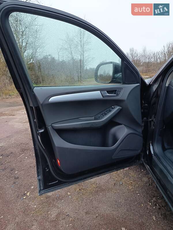 Внедорожник / Кроссовер Audi Q5 2011 в Иванкове