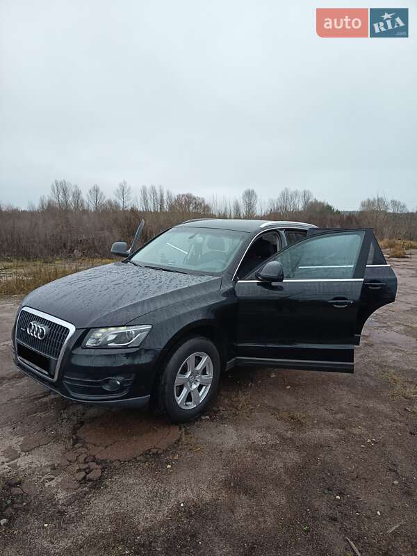 Внедорожник / Кроссовер Audi Q5 2011 в Иванкове