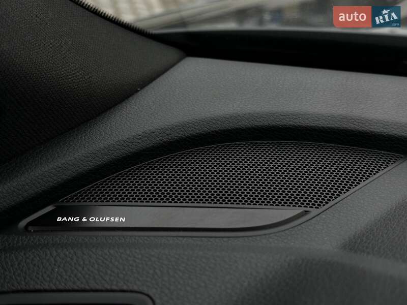 Внедорожник / Кроссовер Audi Q5 2024 в Львове