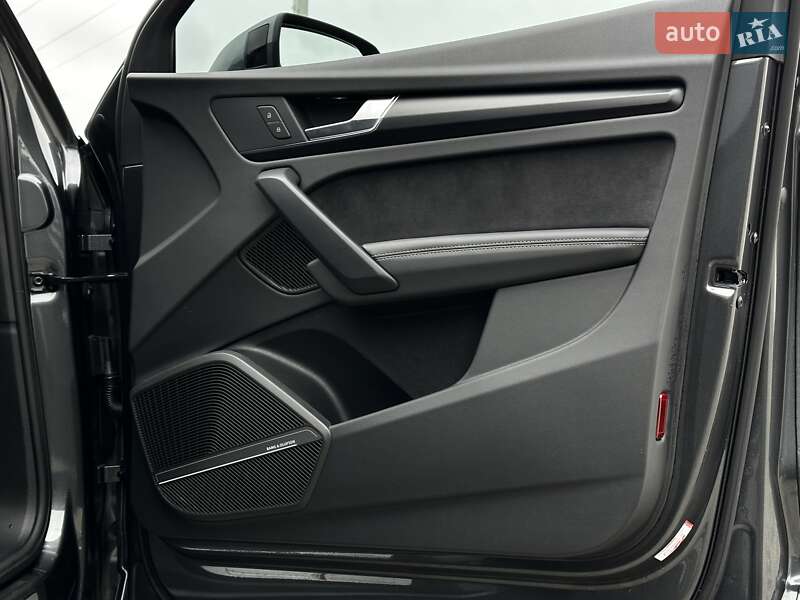 Внедорожник / Кроссовер Audi Q5 2024 в Львове