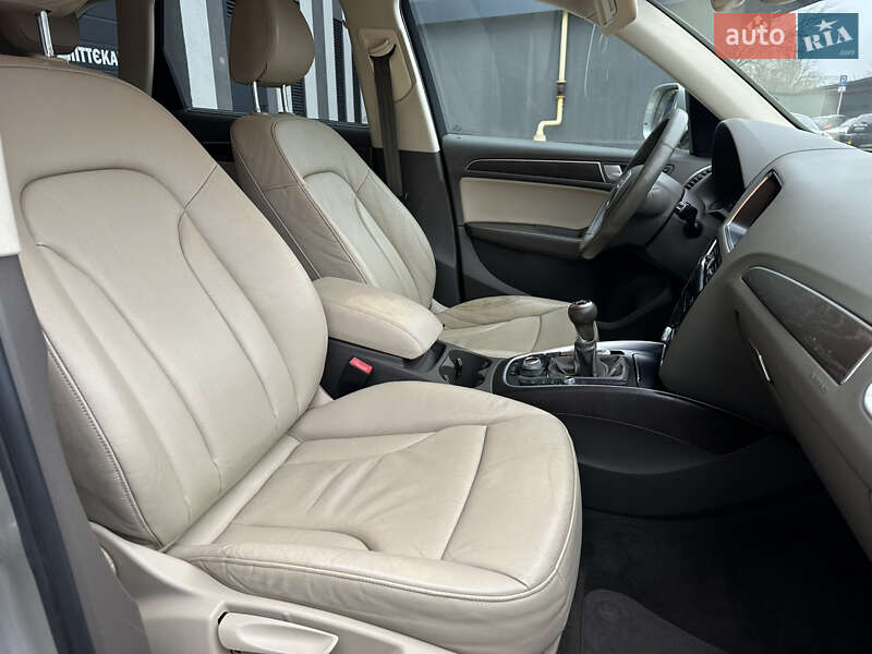 Позашляховик / Кросовер Audi Q5 2015 в Львові