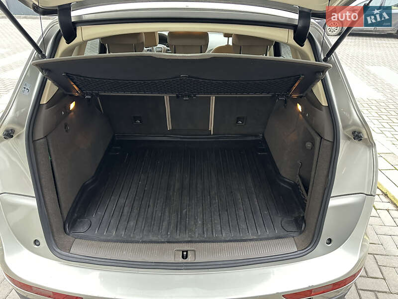 Позашляховик / Кросовер Audi Q5 2015 в Львові