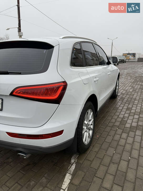 Внедорожник / Кроссовер Audi Q5 2012 в Сумах
