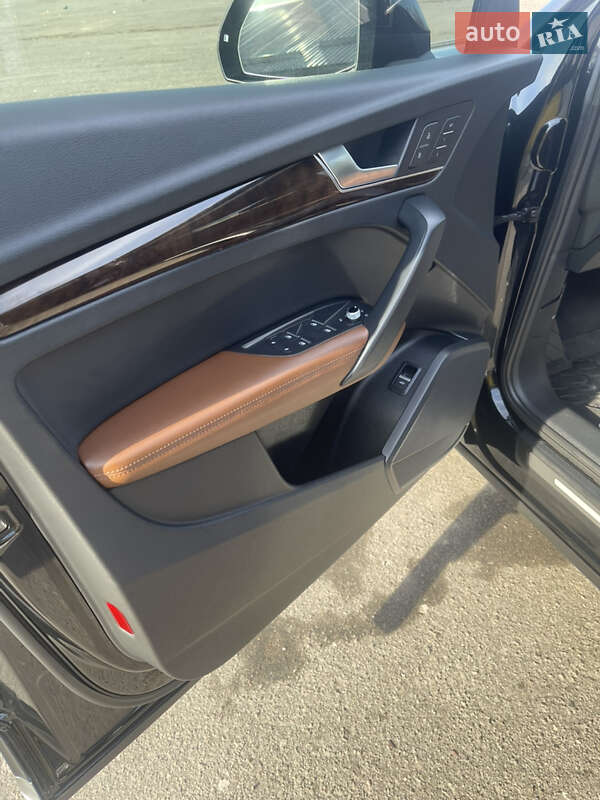 Внедорожник / Кроссовер Audi Q5 2019 в Ровно фото 27 Внедорожник / Кроссовер Audi Q5 2019 в Ровно