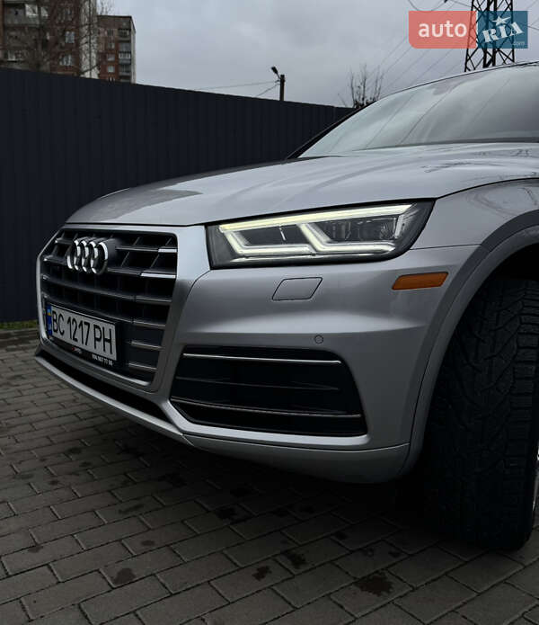 Внедорожник / Кроссовер Audi Q5 2018 в Киеве