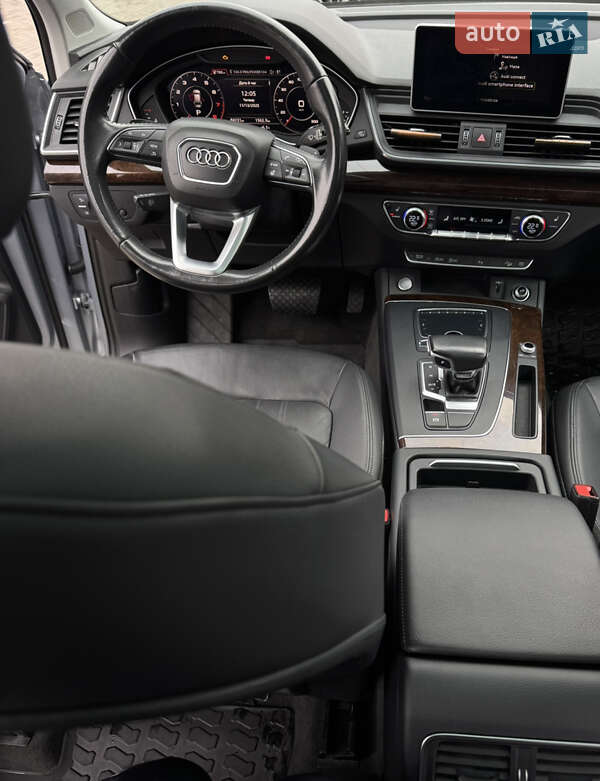 Внедорожник / Кроссовер Audi Q5 2018 в Киеве