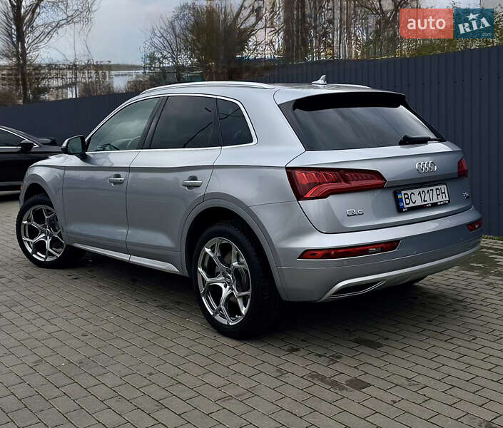 Внедорожник / Кроссовер Audi Q5 2018 в Киеве