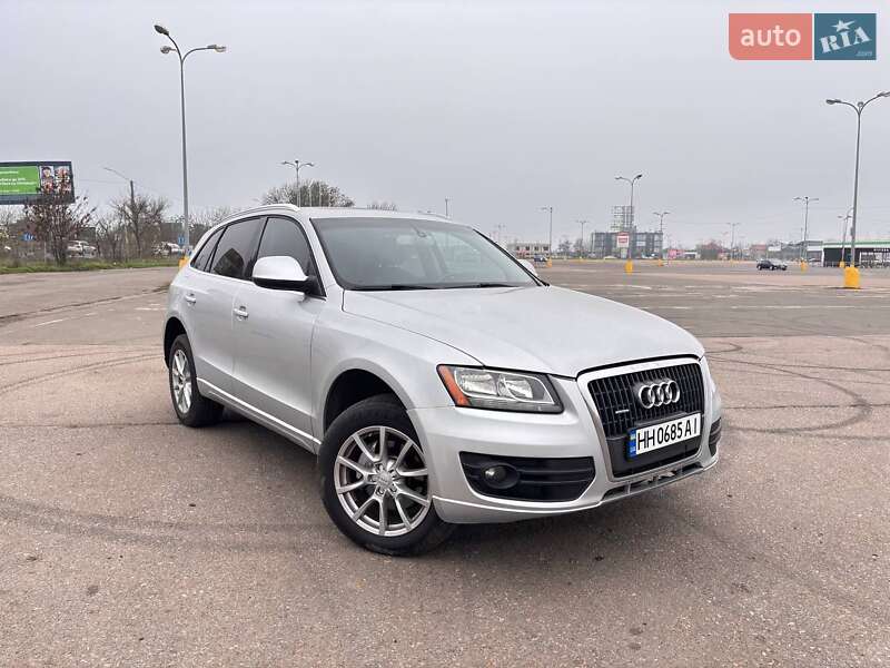 Внедорожник / Кроссовер Audi Q5 2011 в Одессе