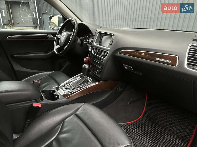 Внедорожник / Кроссовер Audi Q5 2011 в Николаеве