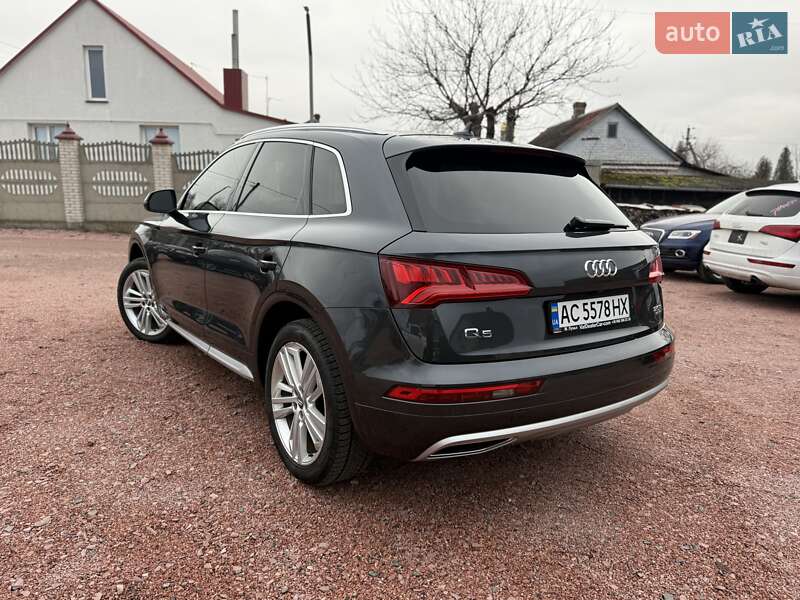 Внедорожник / Кроссовер Audi Q5 2018 в Луцке