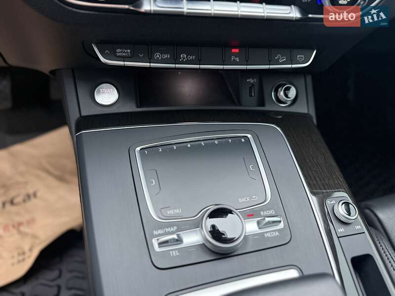 Внедорожник / Кроссовер Audi Q5 2018 в Луцке