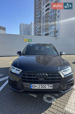 Позашляховик / Кросовер Audi Q5 2018 в Одесі