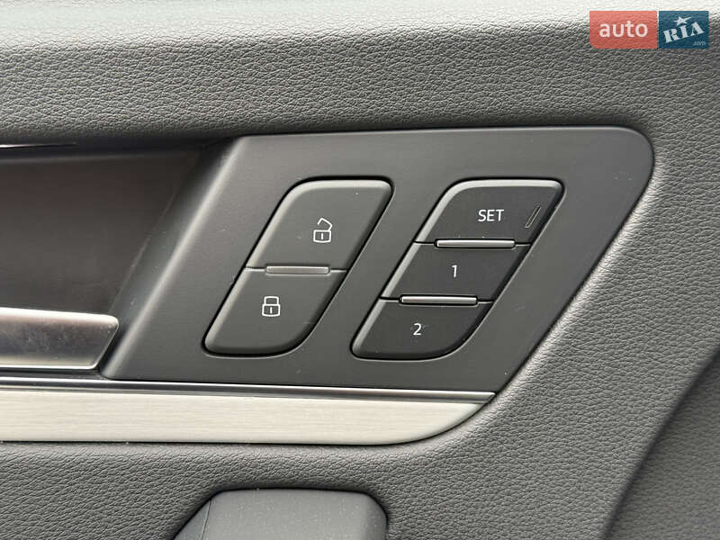 Позашляховик / Кросовер Audi Q5 2022 в Києві фото 28 Позашляховик / Кросовер Audi Q5 2022 в Києві