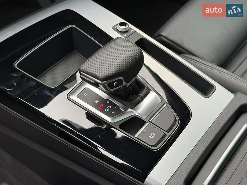 Позашляховик / Кросовер Audi Q5 2022 в Києві фото 32 Позашляховик / Кросовер Audi Q5 2022 в Києві