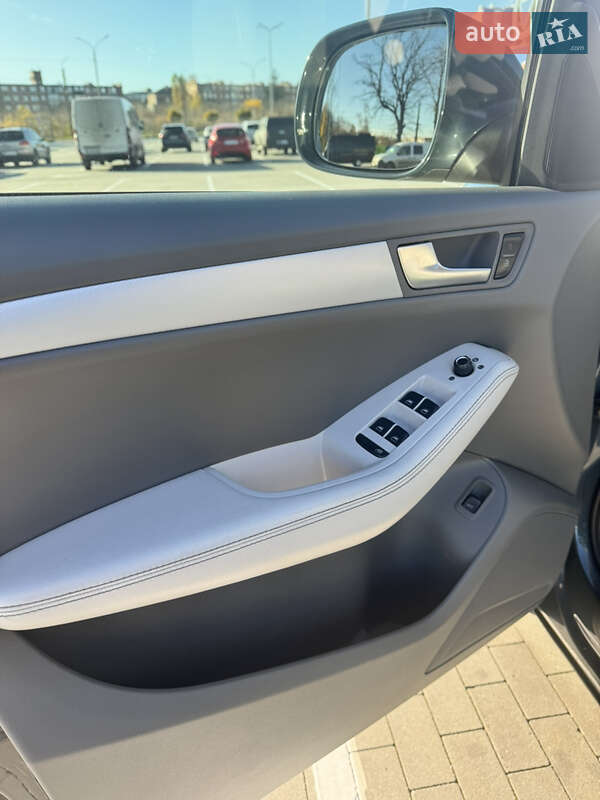 Внедорожник / Кроссовер Audi Q5 2009 в Умани