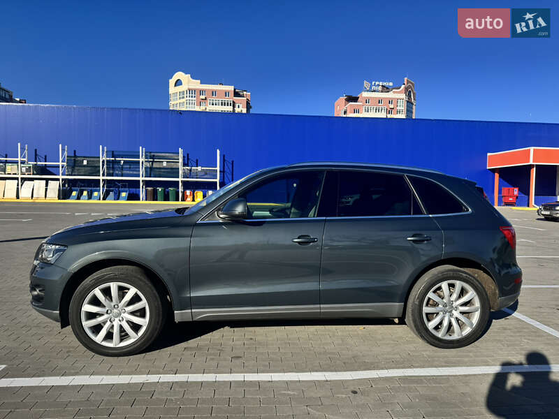Внедорожник / Кроссовер Audi Q5 2009 в Умани
