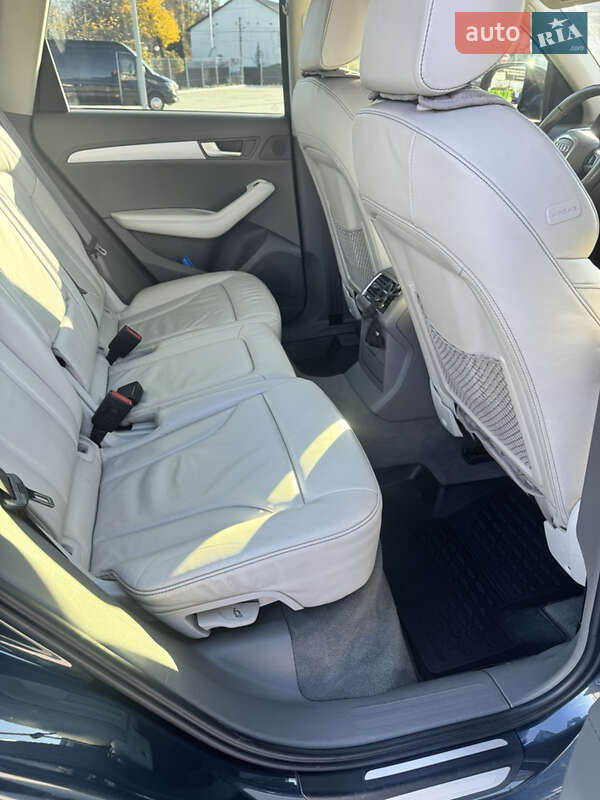 Внедорожник / Кроссовер Audi Q5 2009 в Умани