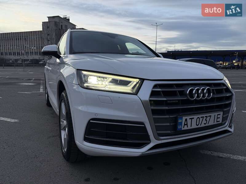 Позашляховик / Кросовер Audi Q5 2018 в Івано-Франківську