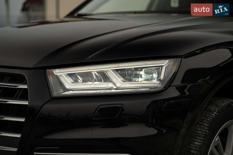 Внедорожник / Кроссовер Audi Q5 2018 в Черновцах