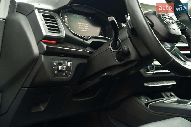 Внедорожник / Кроссовер Audi Q5 2018 в Черновцах