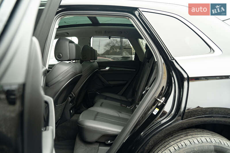 Внедорожник / Кроссовер Audi Q5 2018 в Черновцах