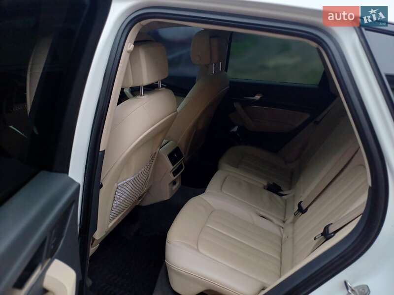 Позашляховик / Кросовер Audi Q5 2017 в Первомайську фото 6 Позашляховик / Кросовер Audi Q5 2017 в Первомайську