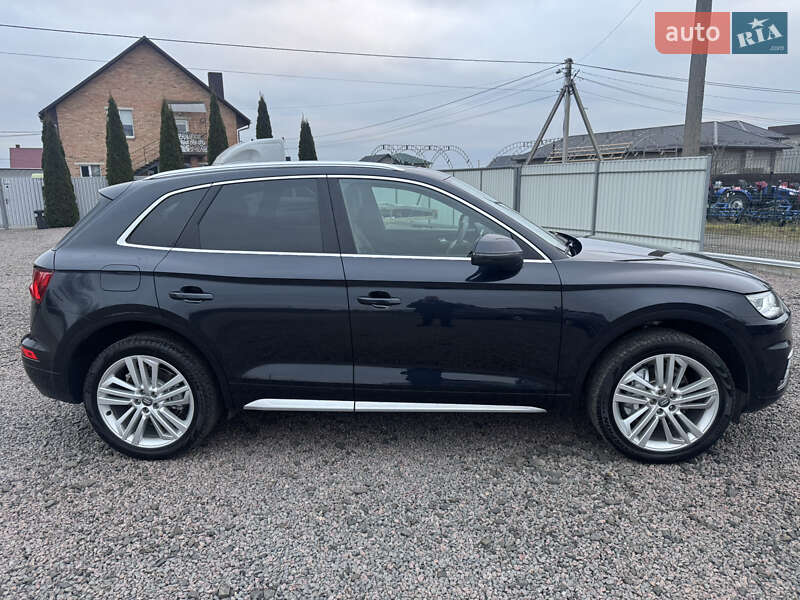 Позашляховик / Кросовер Audi Q5 2018 в Луцьку