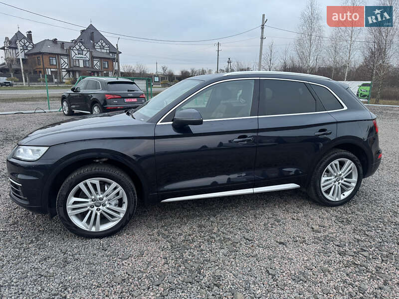 Позашляховик / Кросовер Audi Q5 2018 в Луцьку
